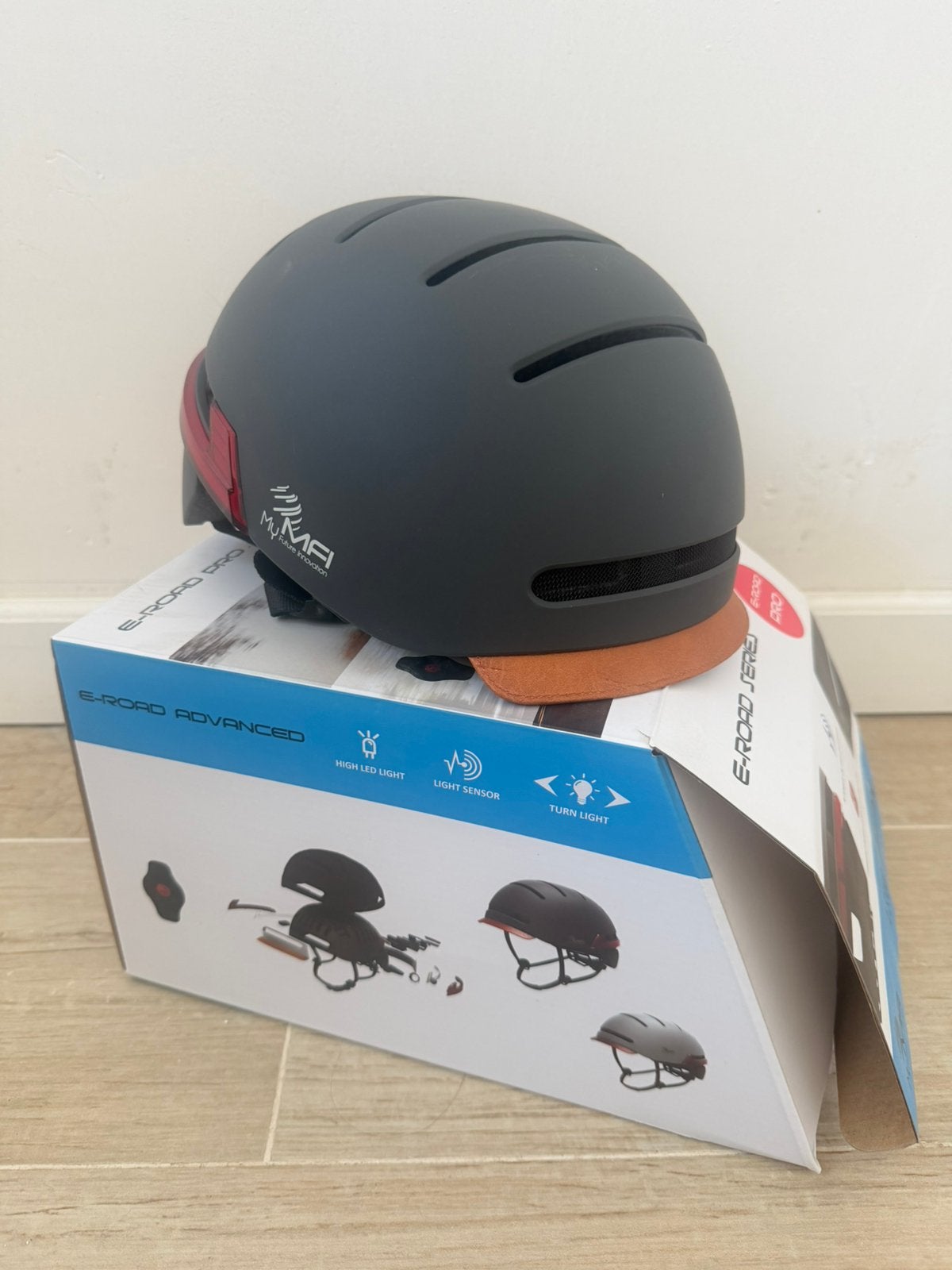 Fietshelm My MFI e-road PRO nieuwstaat!, Fietsen en Brommers, Ophalen of Verzenden, Zo goed als nieuw, Heer of Dame