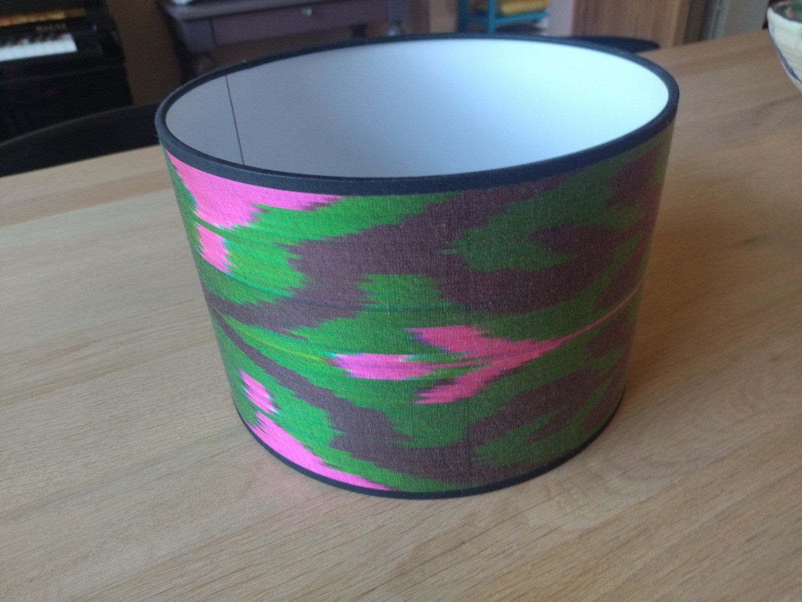 Lampenkap ikat zijde diameter 25 cm hoogte 17 cm, Maison & Meubles, Lampes | Abat-jour, Enlèvement