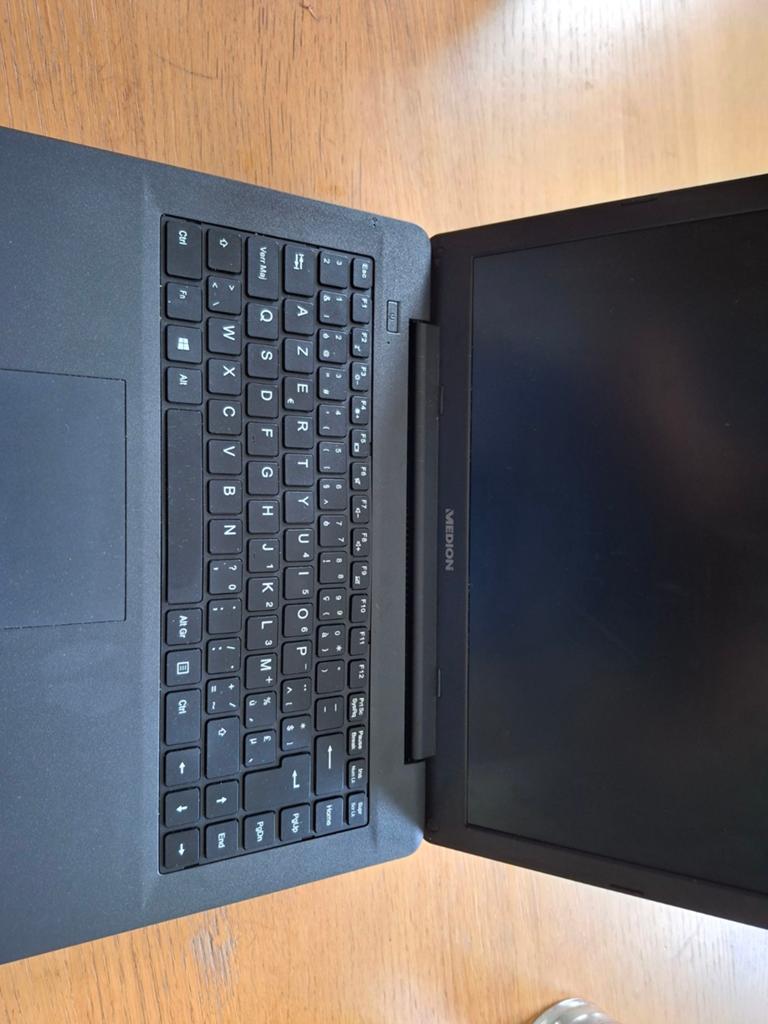 MEDION notebook PC compact parfait état écran 14p, Enlèvement, 14 pouces