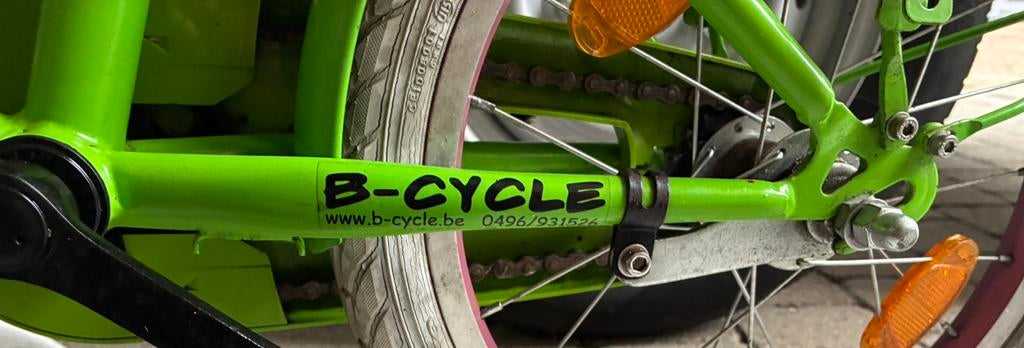 Groene kinderfiets van B-cycle, Ophalen, Gebruikt