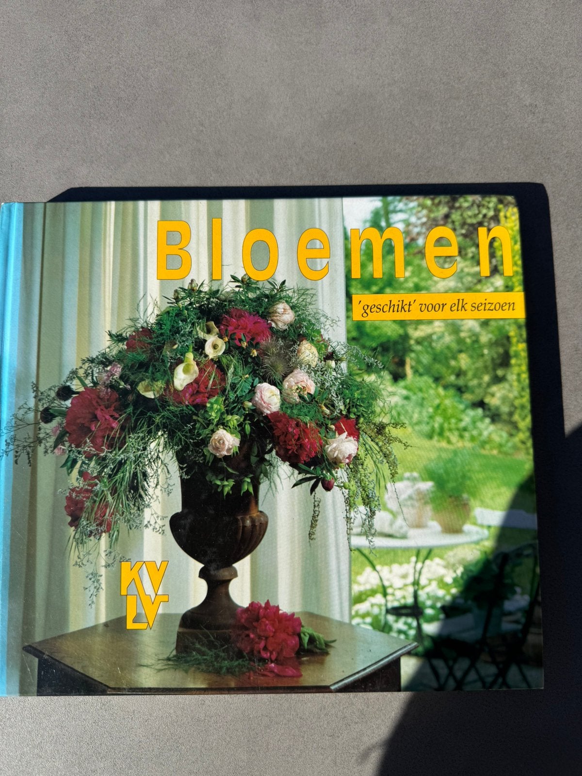 Bloemen geschikt voor elk seizoen, Ophalen of Verzenden, Zo goed als nieuw, Bloemschikken, Groendecoratie