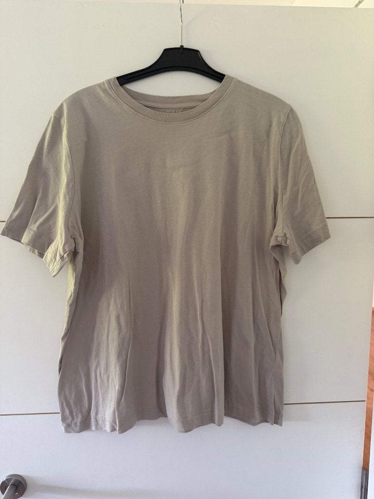 T-shirt C&A gris, Vêtements | Femmes, T-shirts, Manches courtes, Enlèvement ou Envoi, Comme neuf, C&a