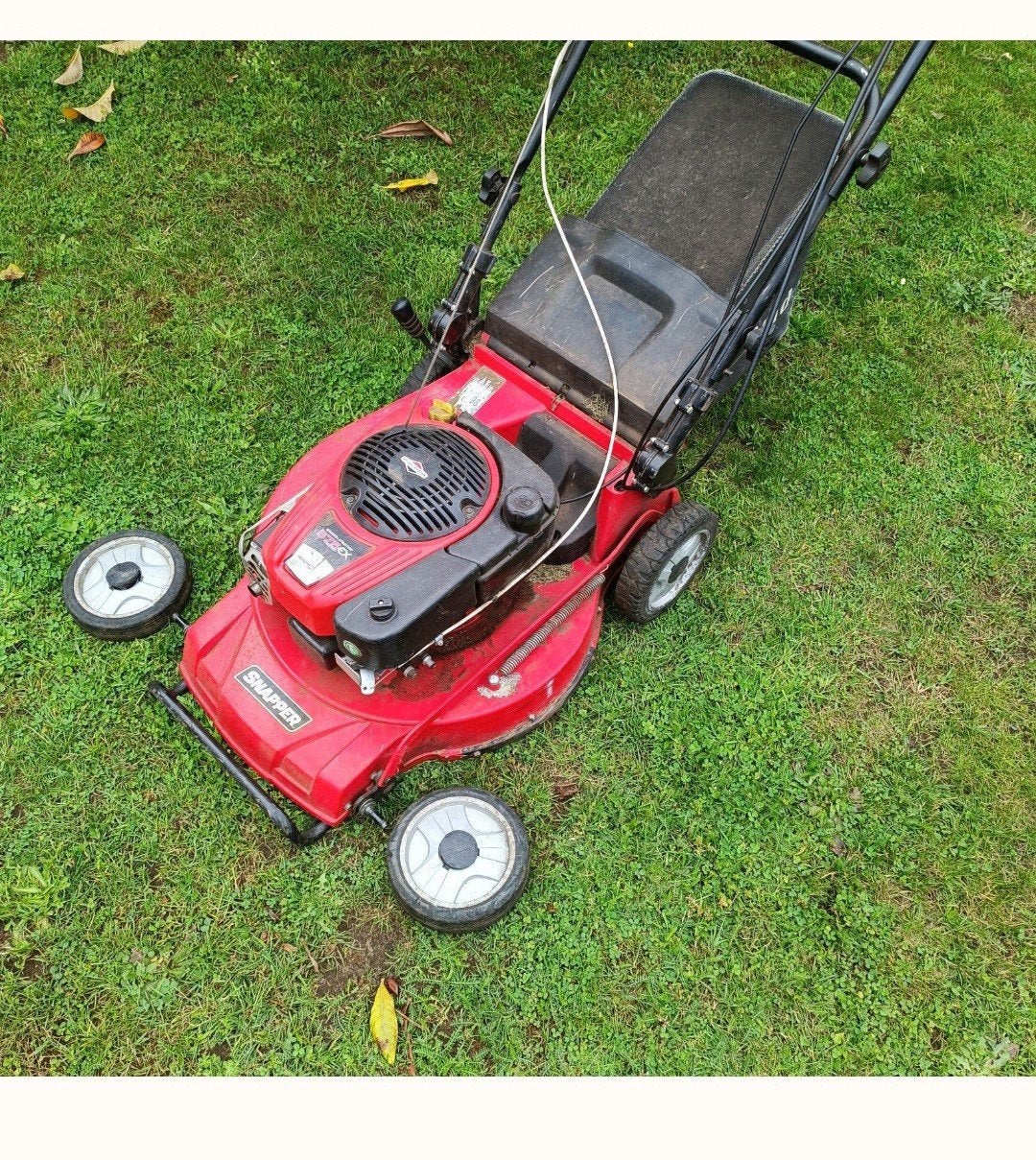 Gratis ophaling oude Benzine Grasmaaier 
Staat e, Tuin en Terras, Ophalen
