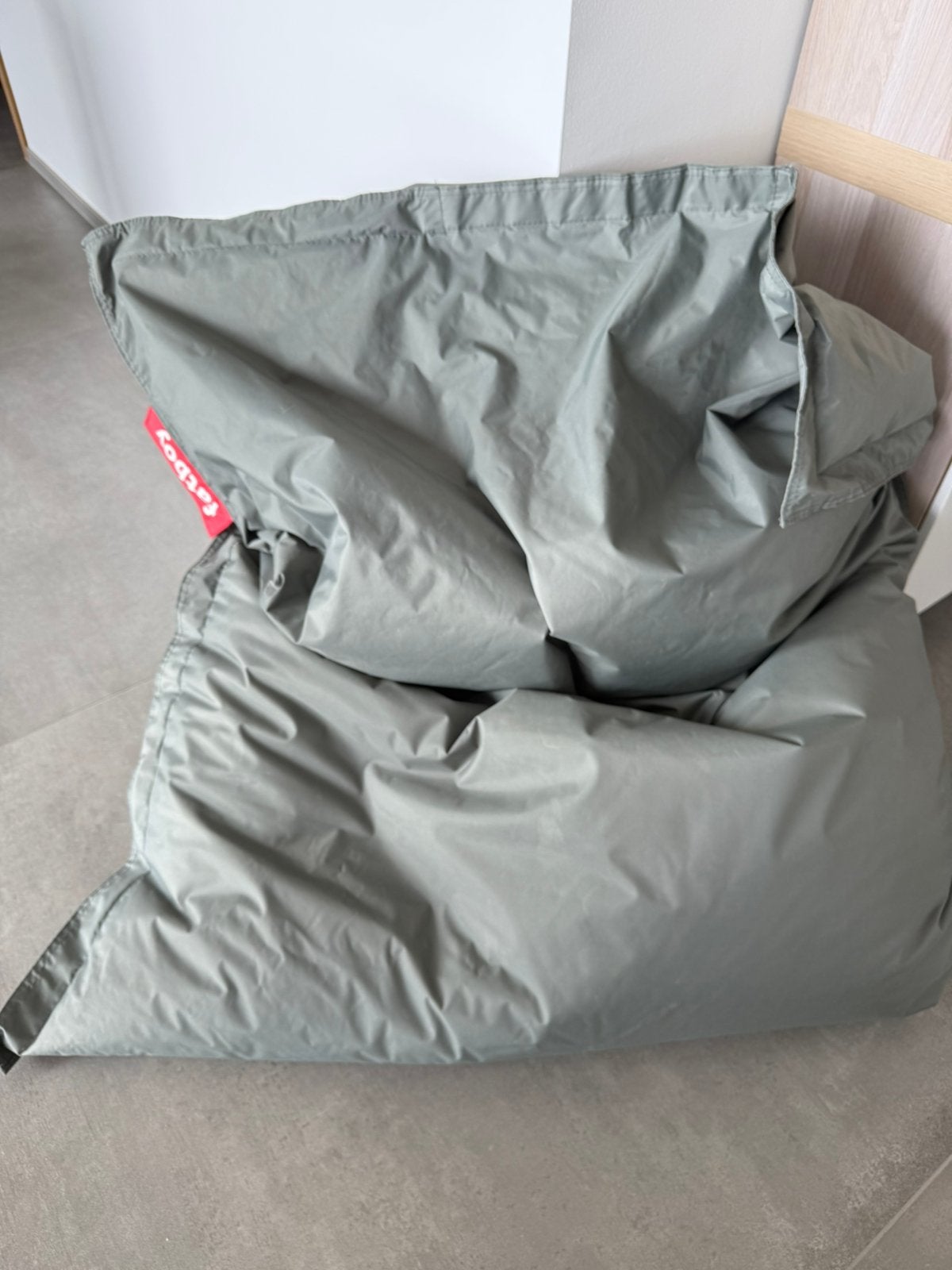 Pouf Fatboy gris anthracite bon à très bon état, Maison & Meubles, Sièges-poires, Enlèvement, Utilisé, Gris, Pouf