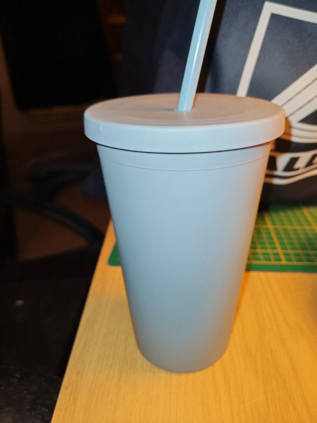 Drinkbeker met rietje, Maison & Meubles, Cuisine| Tupperware, Enlèvement, Comme neuf, Autres types, Compatible lave-vaisselle