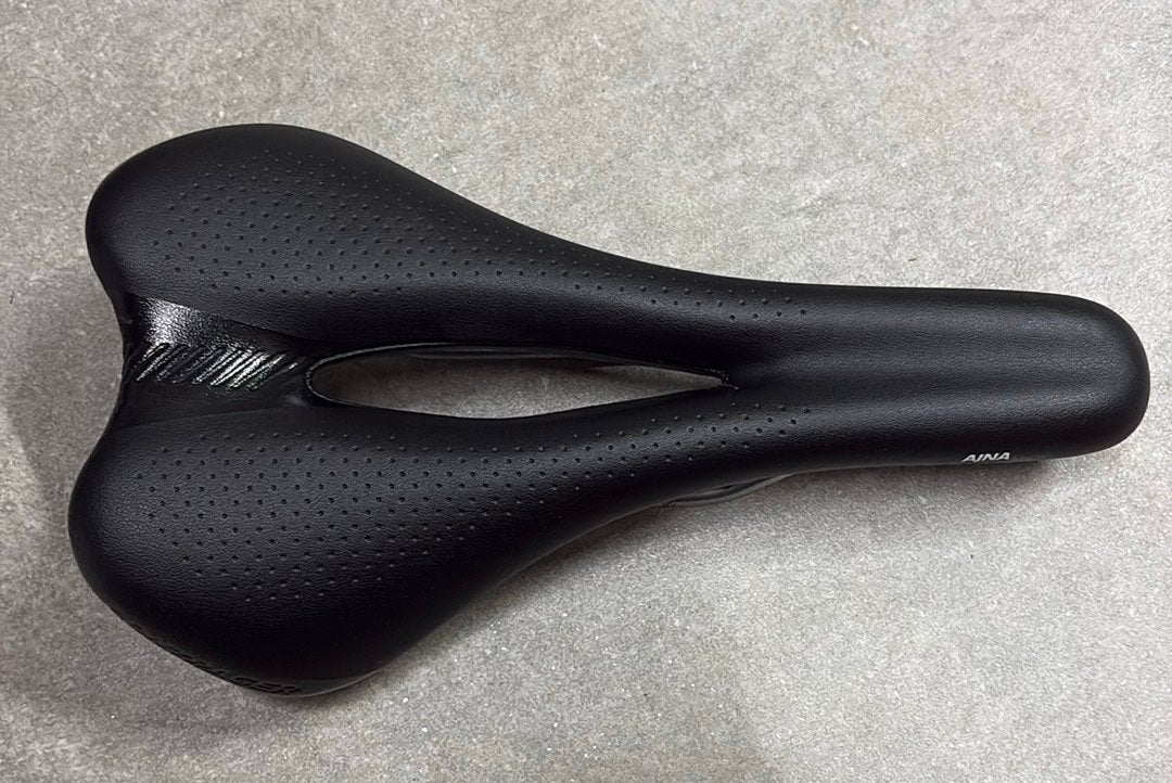 Bontrager ajna comp zadel, Fietsen en Brommers, Ophalen of Verzenden, Zo goed als nieuw, Gravelbike, Zadel
