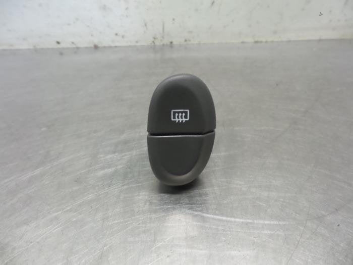 Commutateur chauffage vitre arrière d'un Renault Scenic (Sc, Renault, -, Utilisé, -