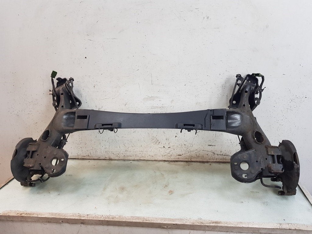 ACHTERAS VWA Peugeot 2008 (UD / UK / UR / US / UX), Gebruikt, Peugeot