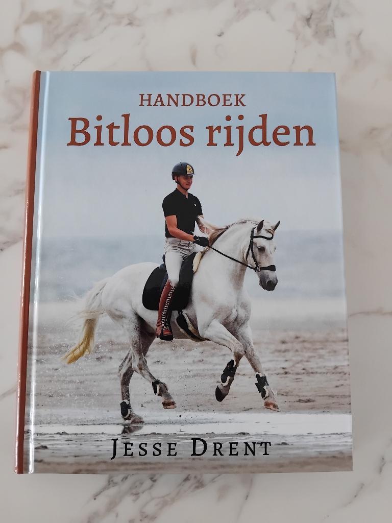 Splinternieuw boek bitloos rijden, Boeken, Dieren en Huisdieren, Ophalen of Verzenden, Nieuw, Paarden of Pony's, Jesse drent