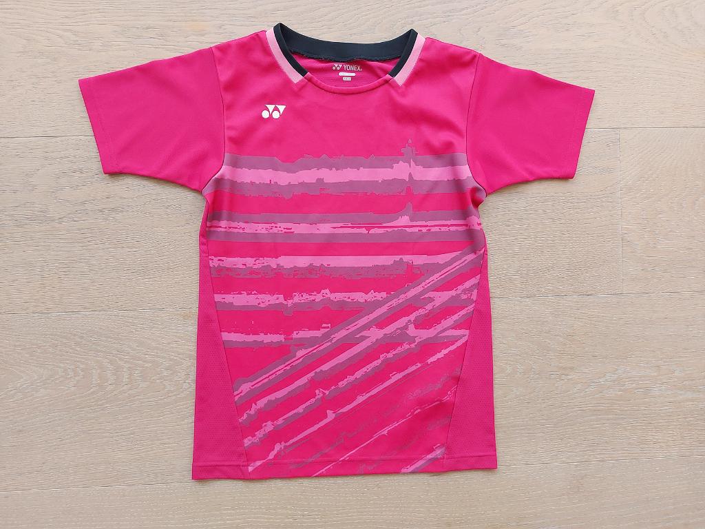 YONEX badmintonshirt Viktor Axelsen 140 = 10 jaar NIEUWSTAAT, Sport en Fitness, Ophalen of Verzenden, Zo goed als nieuw, Kleding