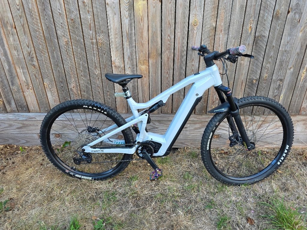 FOCUS THRON 2 6.7 NIEUWSTAAT, Fietsen en Brommers, Ophalen, Zo goed als nieuw, Overige merken, Versnellingen