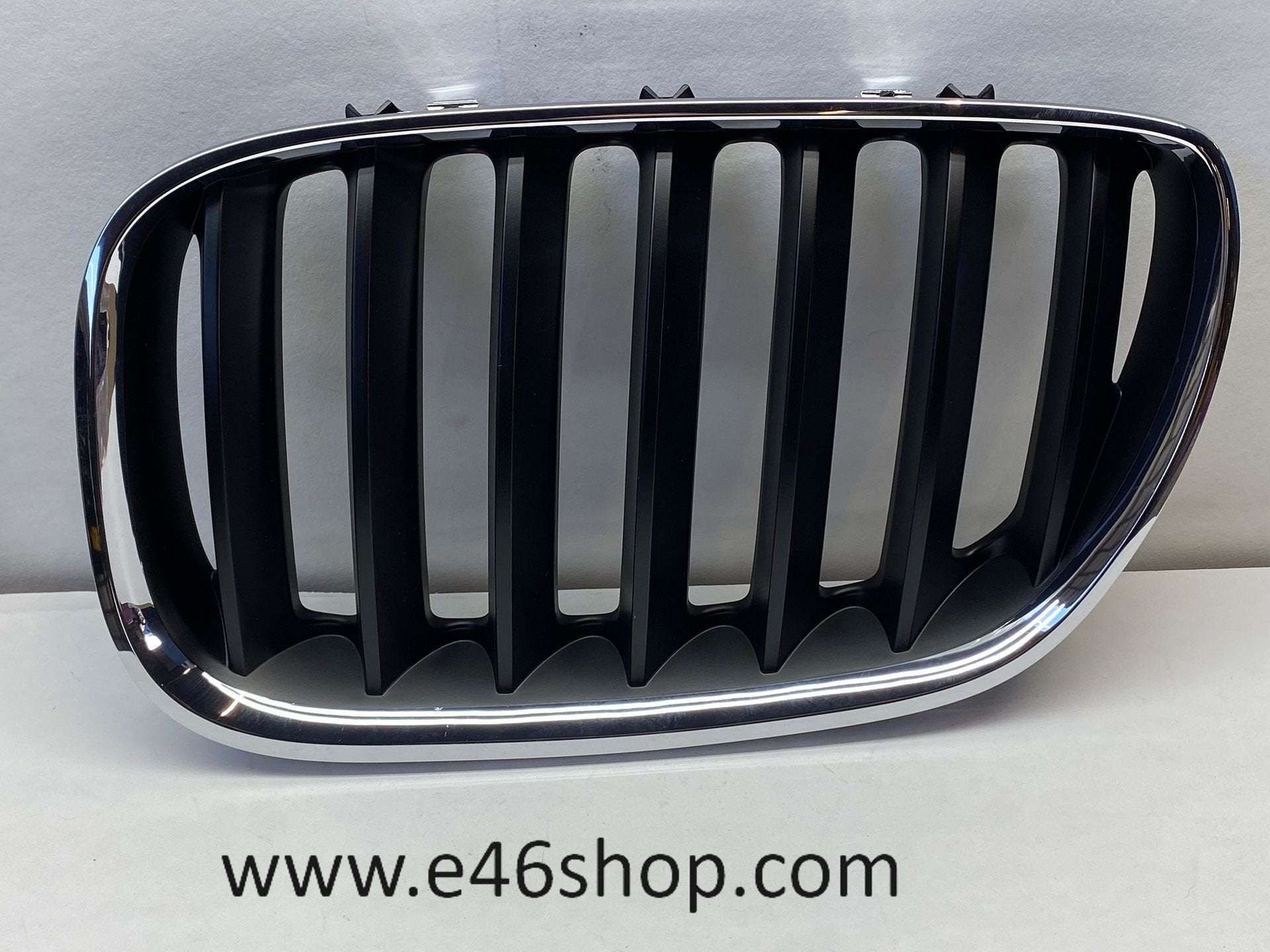 BMW X5 E53 GRILLE LINKS VOOR OE 51137113733 NIEUW, Neuf, -, -, Enlèvement ou Envoi