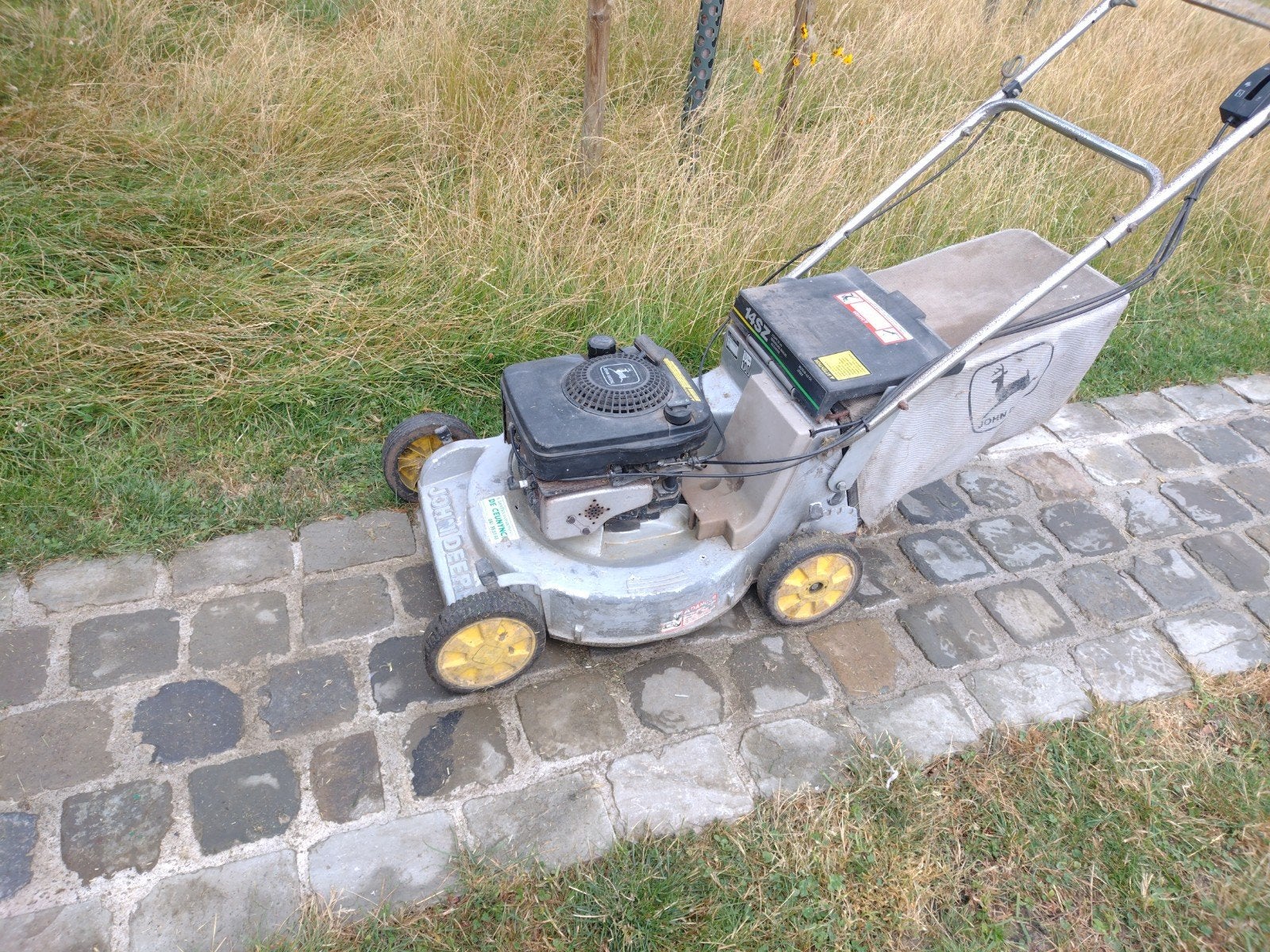 tondeuse à gazon John Deere, Jardin & Terrasse, John deere, Utilisé, Sac de ramassage, Tondeuses à gazon à essence