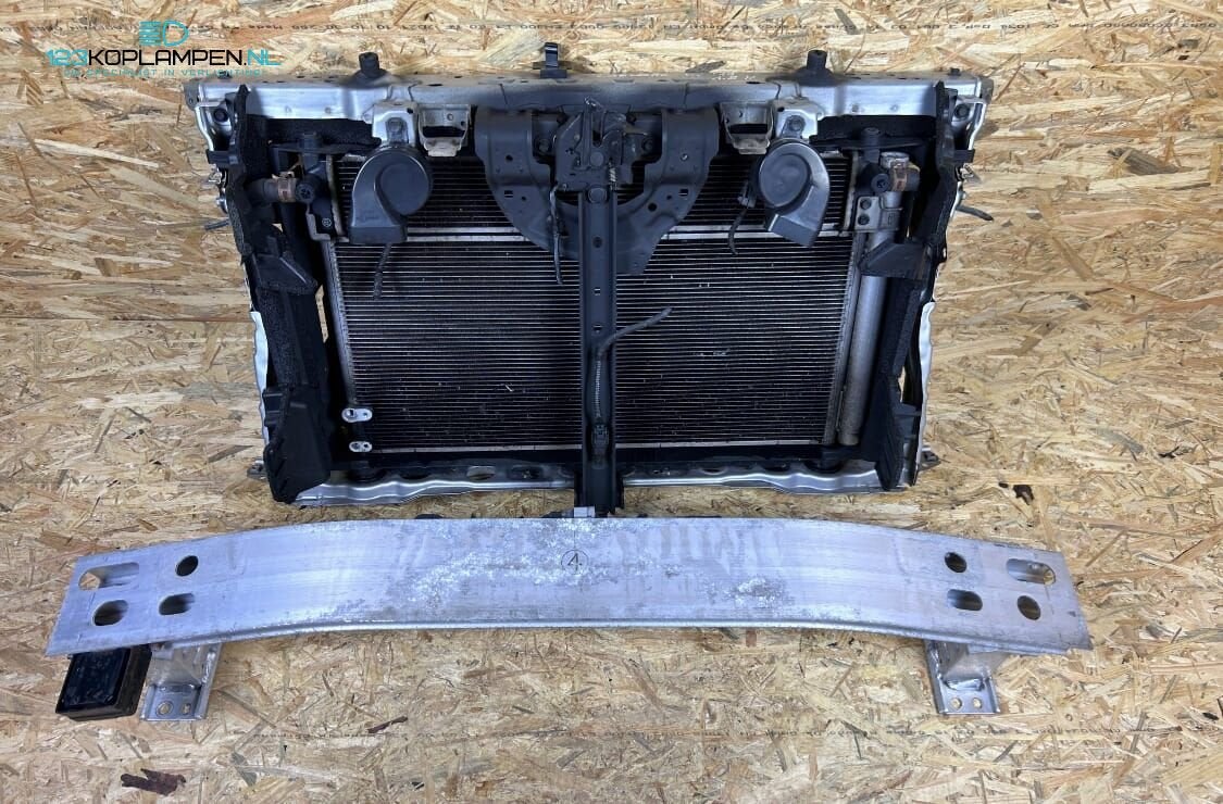 Lexus CT 200H Voorfront koelerpakket radiateur bumperbalk, -, Lexus, Enlèvement, Utilisé