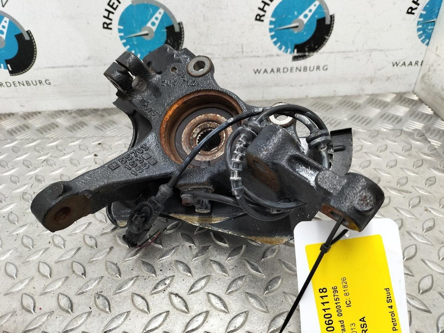 OPEL CORSA 1.4-16V Cosmo  FUSEE RV 2013, Ophalen of Verzenden, Gebruikt, ARN erkend