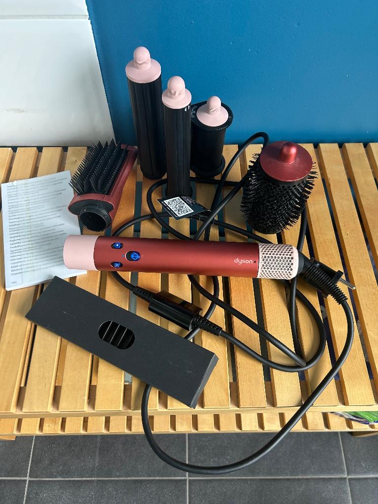 Dyson Air Wrap - comme neuf, Bijoux, Sacs & Beauté, Beauté | Soins des cheveux, Enlèvement, Comme neuf, Sèche-cheveux