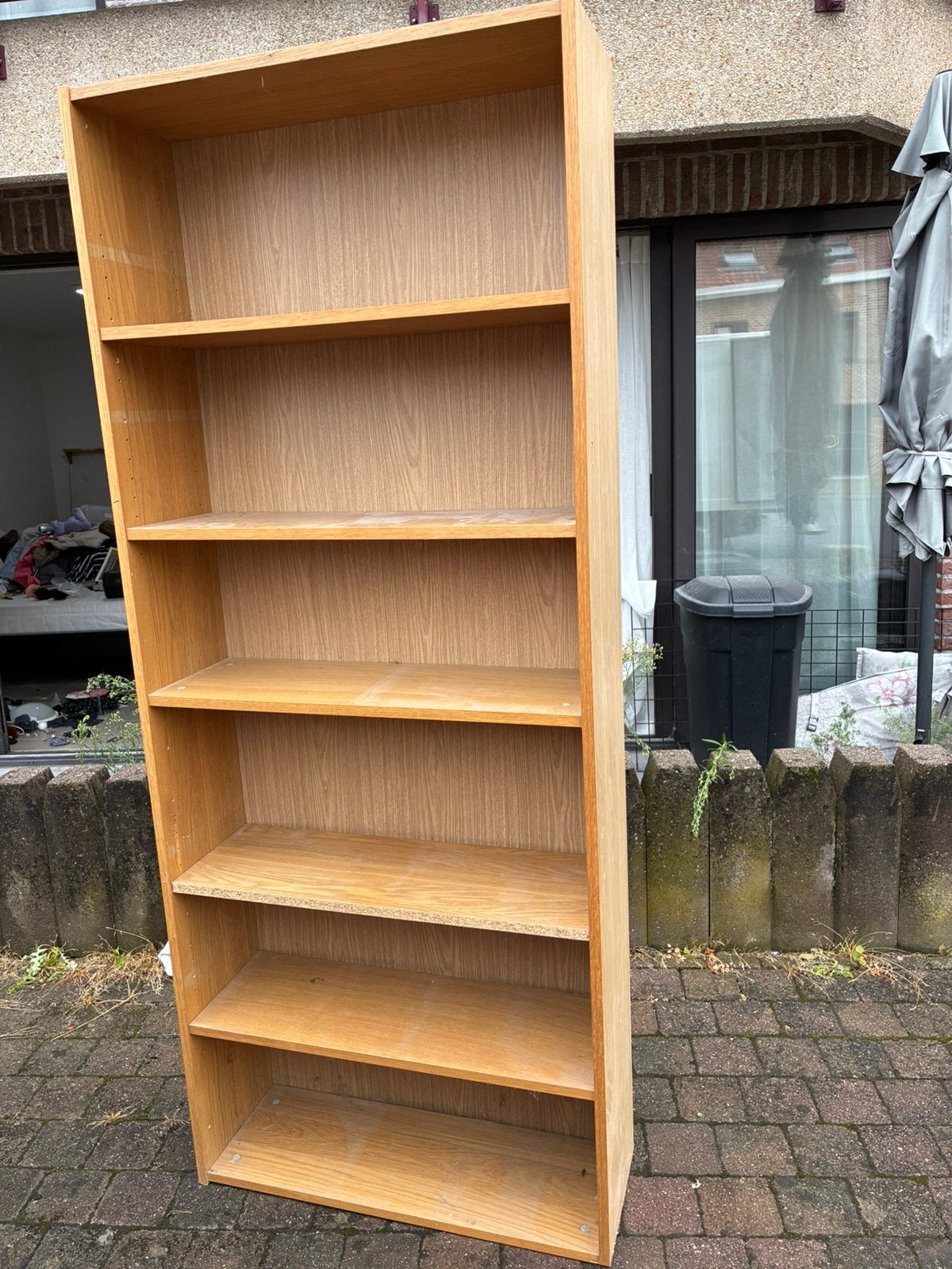 Armoire gratuite, Enlèvement, Utilisé