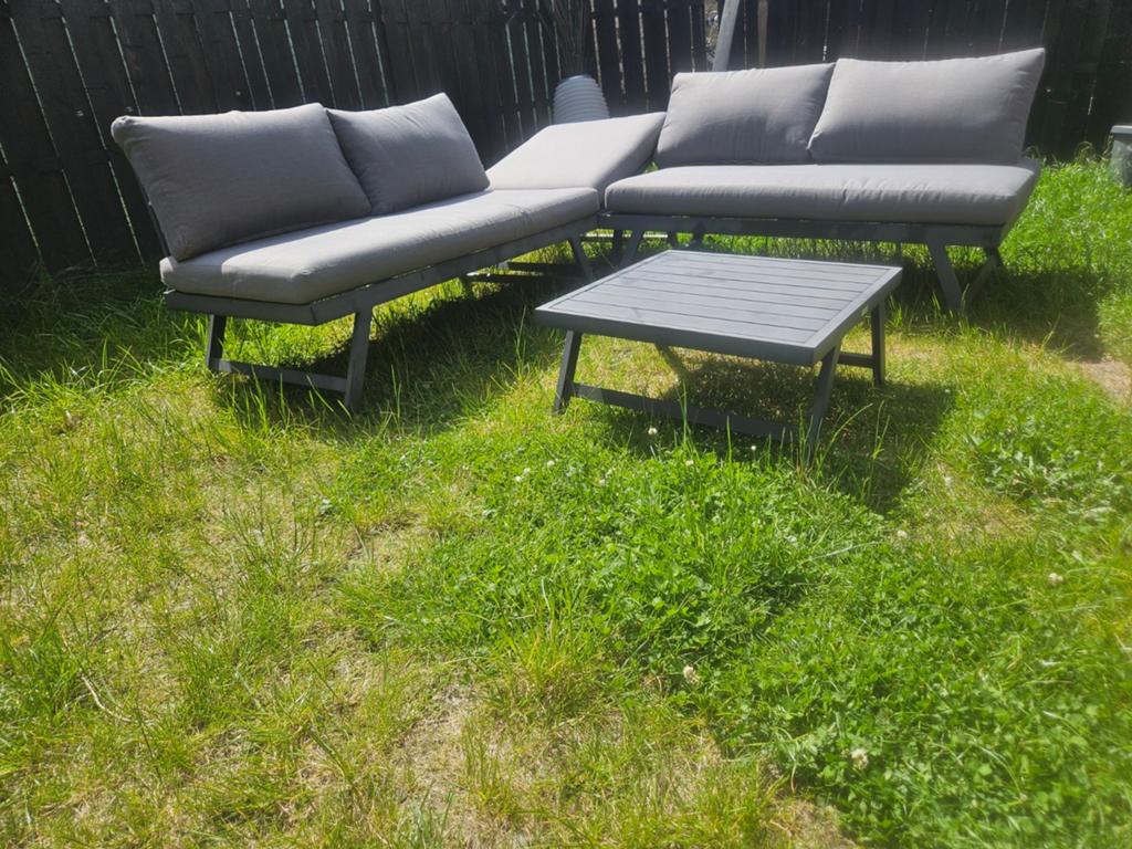 Salon de jardin, Aluminium