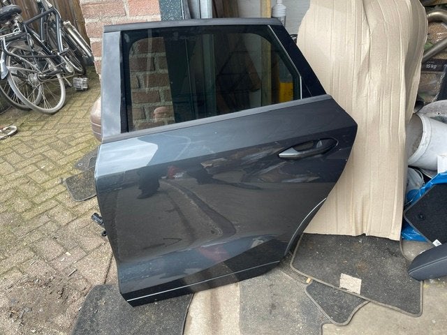 PORTE GAUCHE ARRIÈRE LX7L A3 Allstreet (8YJ) (8Y4831051A), Arrière, Auto-Union-Straße  1,
85057  Ingolstadt, DE, Info@audi.de