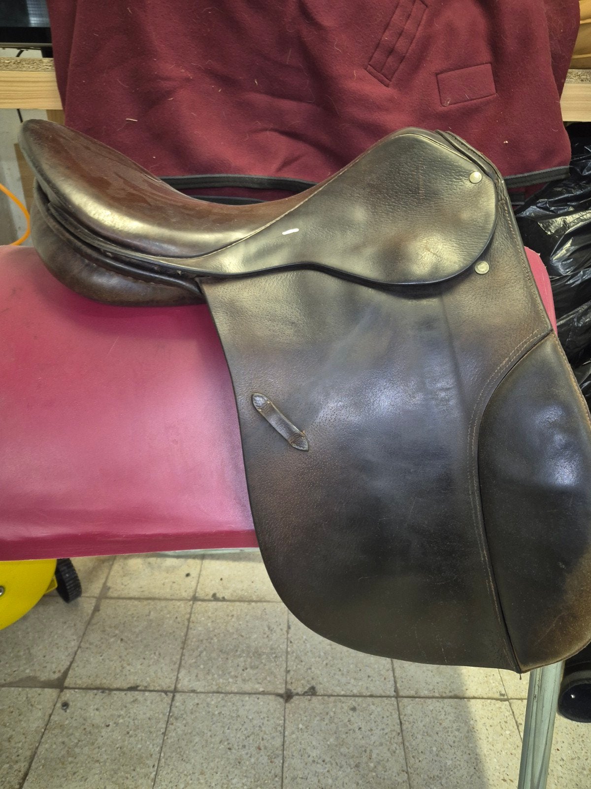 Zadel VZ 18inch, Ophalen