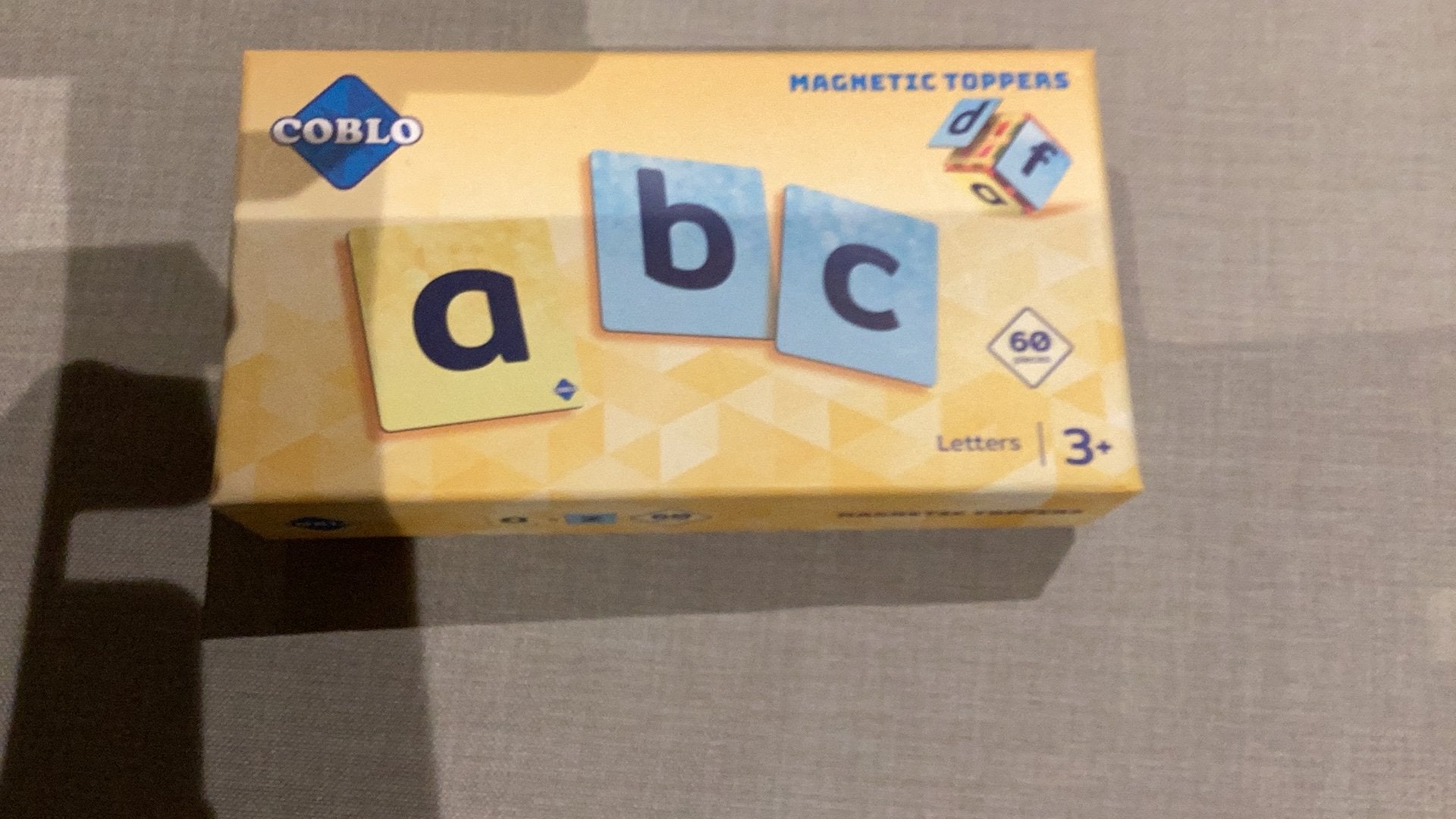Coblo, magnetische toppers met het alfabet, Ophalen, Zo goed als nieuw, Knutselen