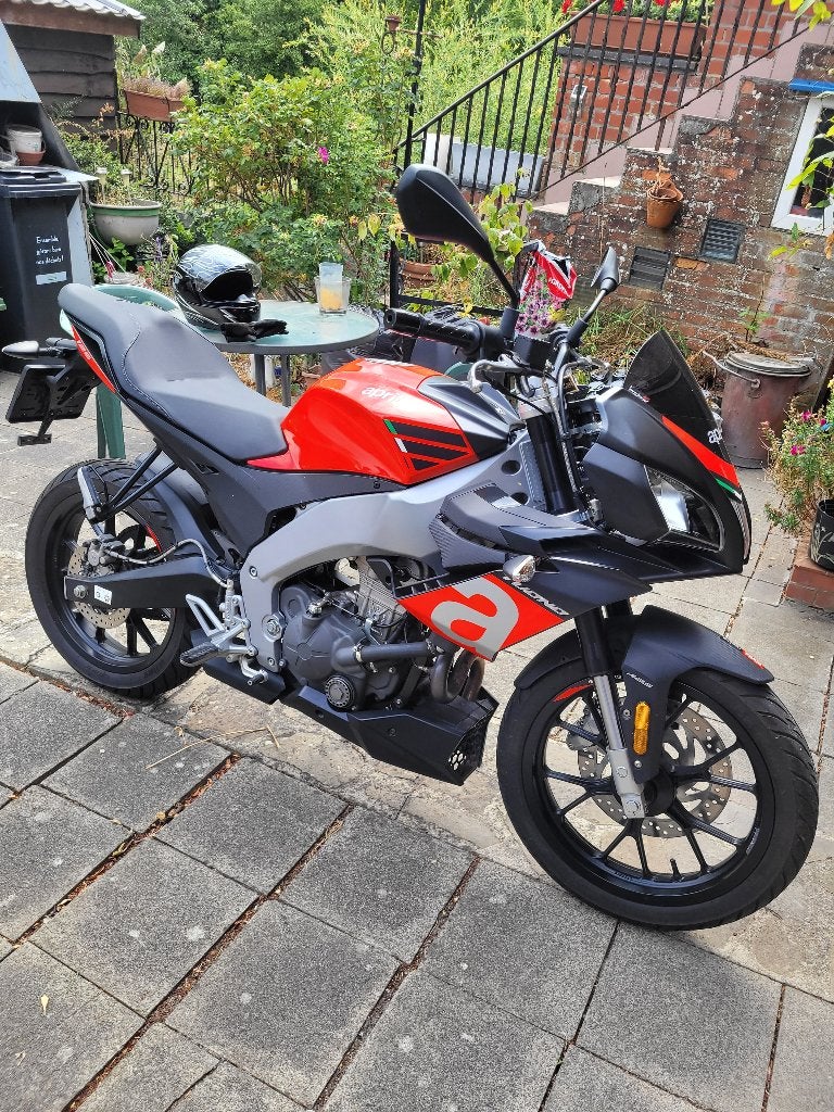 Apprilia Tuono 125cc, Motoren, Motoren | Aprilia, Occasion, Particulier, 125 cc, ABS