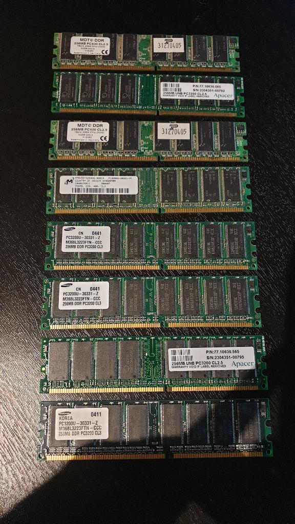 256MB - PC3200 - DDR400 - verschillende merken, Computers en Software, RAM geheugen, Ophalen of Verzenden, DDR, Desktop, Gebruikt