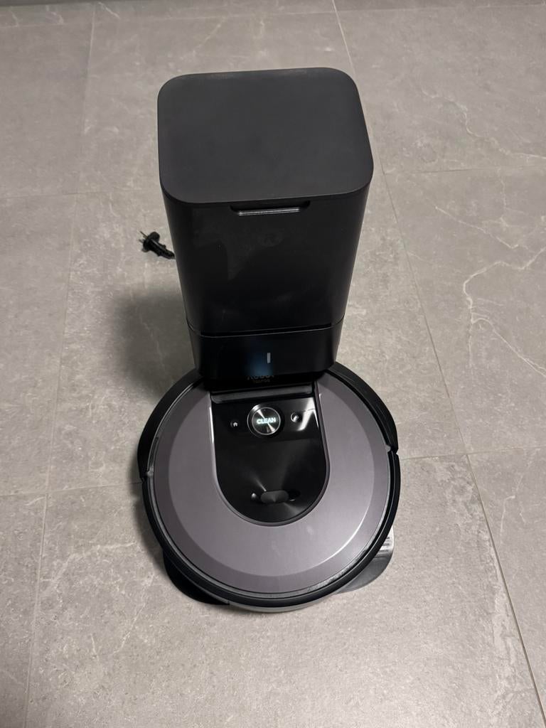 Irobot Roomba i7+ - élimination automatique de la saleté, Electroménager, Aspirateurs, IRobot, Sac à poussière, Comme neuf, Contrôlable via application