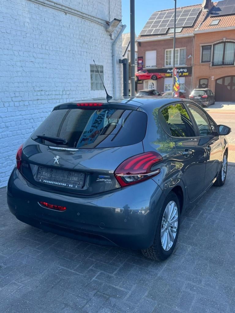 Peugeot 208 1.2 e-VTi Style, Argent ou Gris, Achat, Euro 6, Entreprise