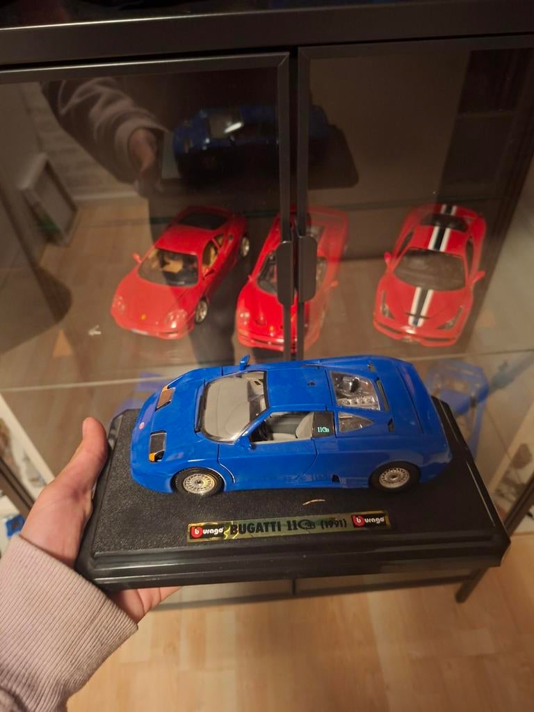 Bugatti eb110 modelauto 1:24, Ophalen