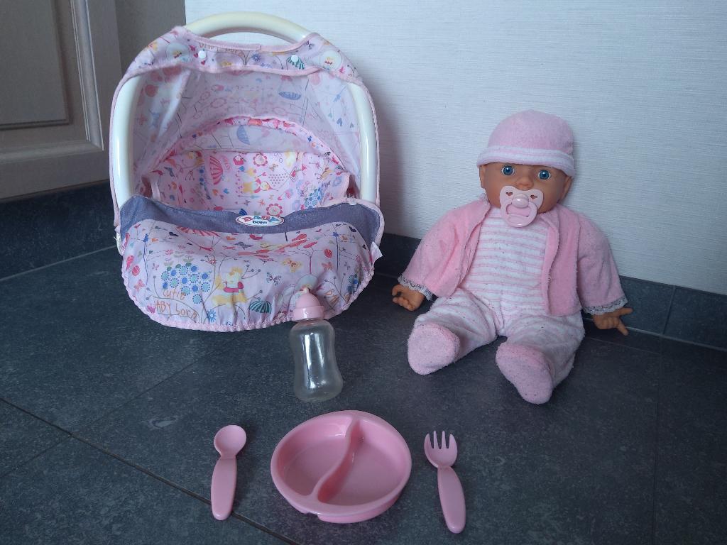 Pratende babypop met accessoires, Ophalen, Gebruikt, Babypop