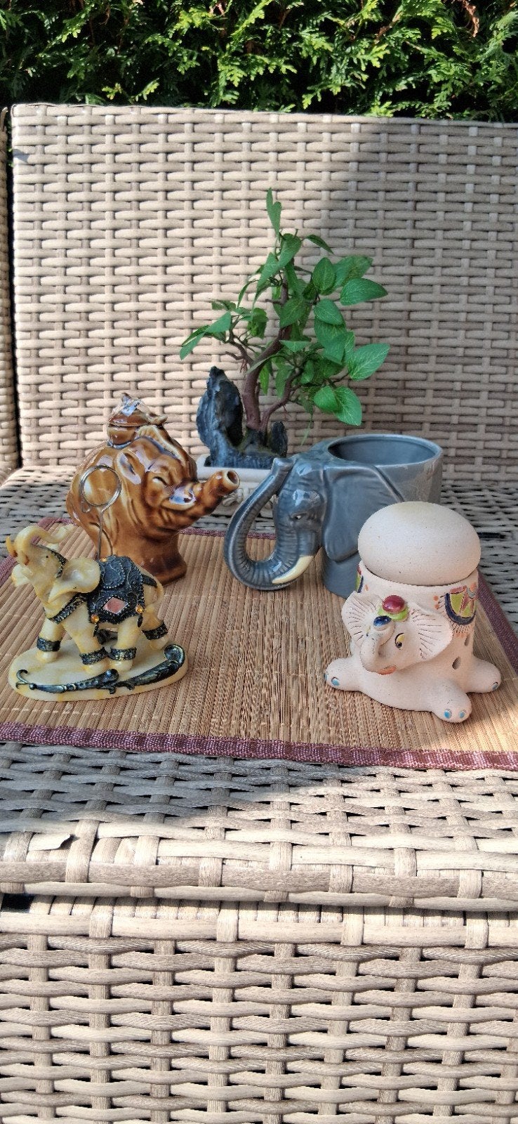 Bibelots éléphants, Envoi, Utilisé, Pierre/céramique, Multicolore
