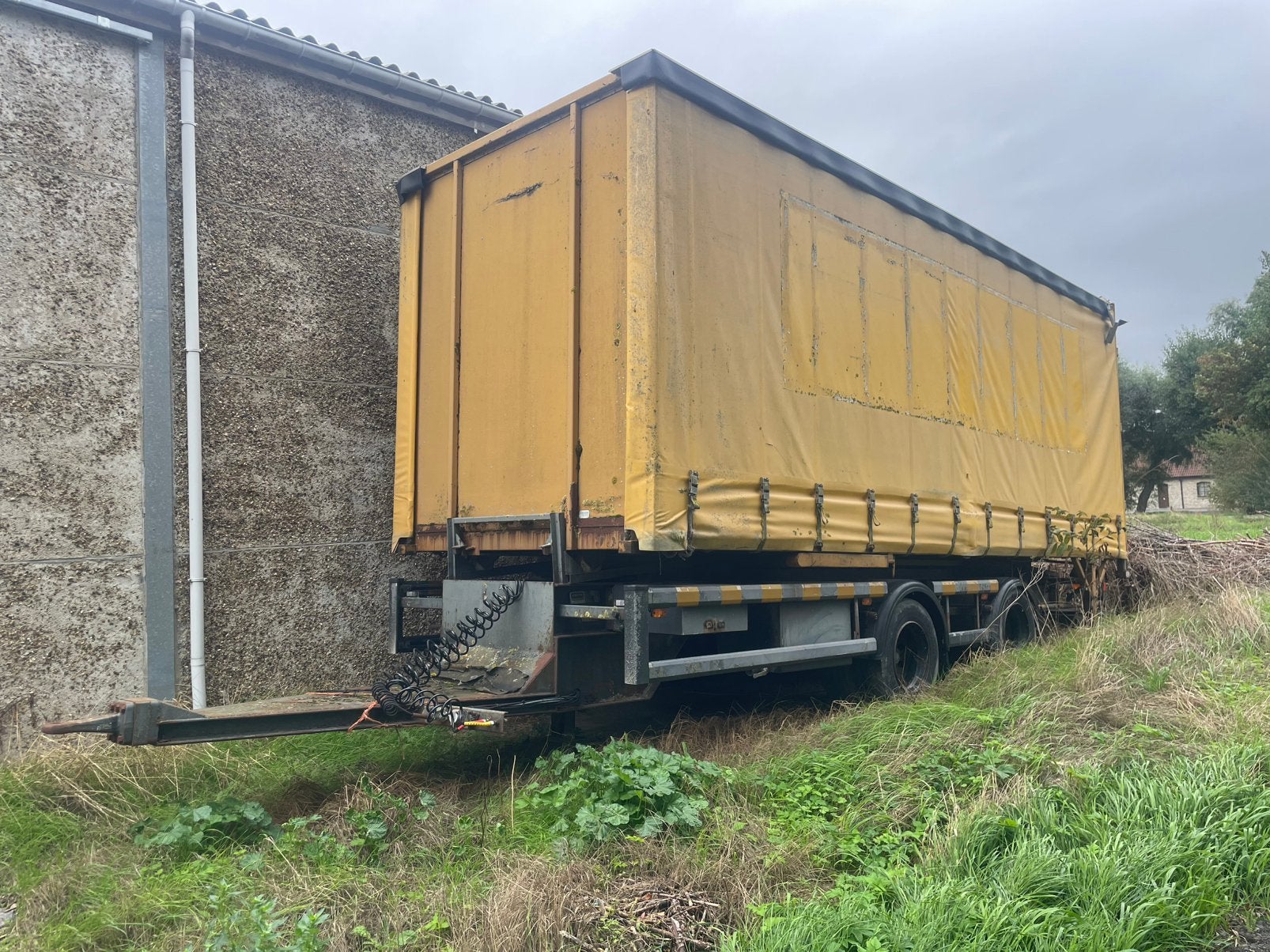 Brouette MTM 18 tonnes, Enlèvement, Utilisé, Suspension et Châssis