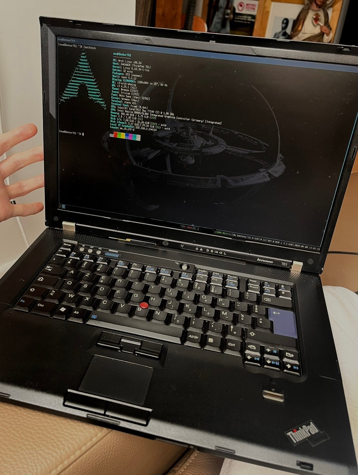 Lenovoss ThinkPad T61 avec Arch Linux (i3), Informatique & Logiciels, Ordinateurs portables Windows, Utilisé, 15 pouces, HDD, SSD