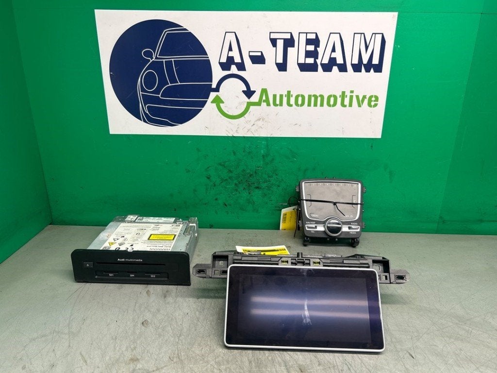 NAVIGATIE SET Audi Q5 (FYB / FYG) (01-2016/11-2020), Info@audi.de, Audi, Audi AG, Gebruikt