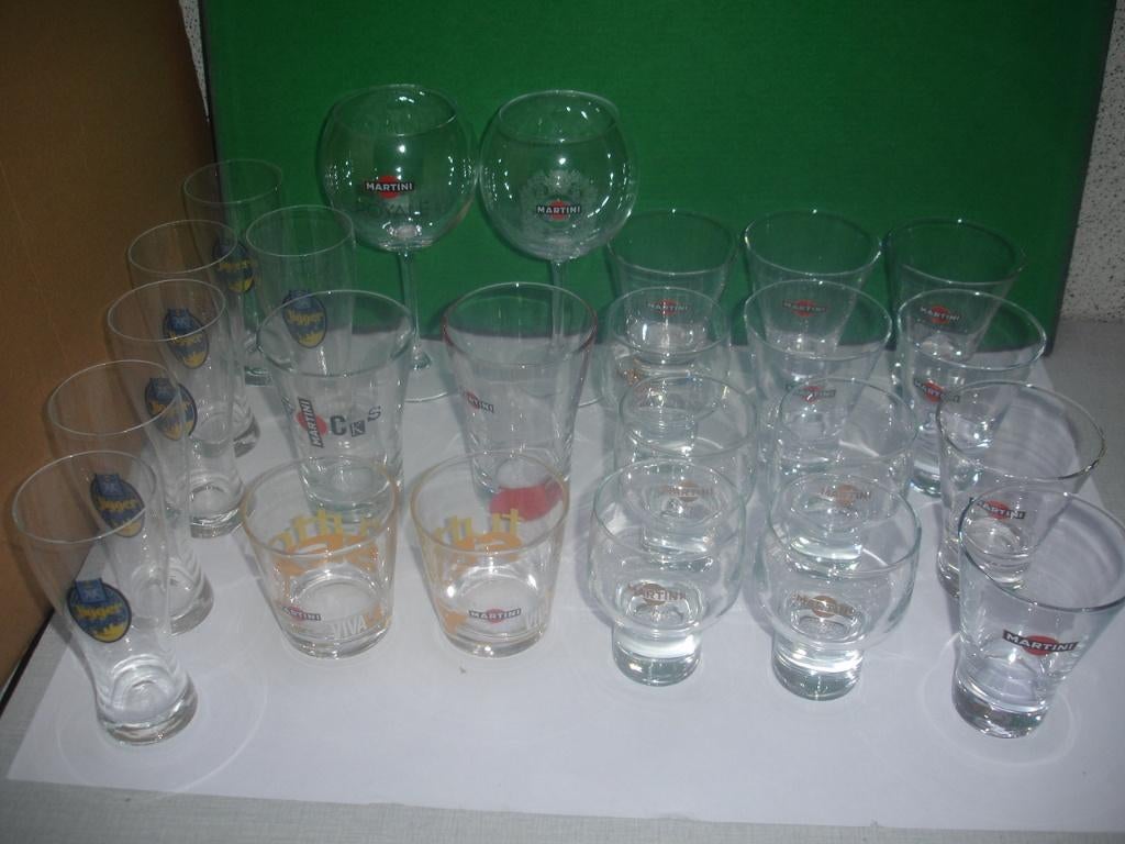 27 Martini glazen aan € 1,00 per glas, Ophalen of Verzenden, Zo goed als nieuw, Overige typen