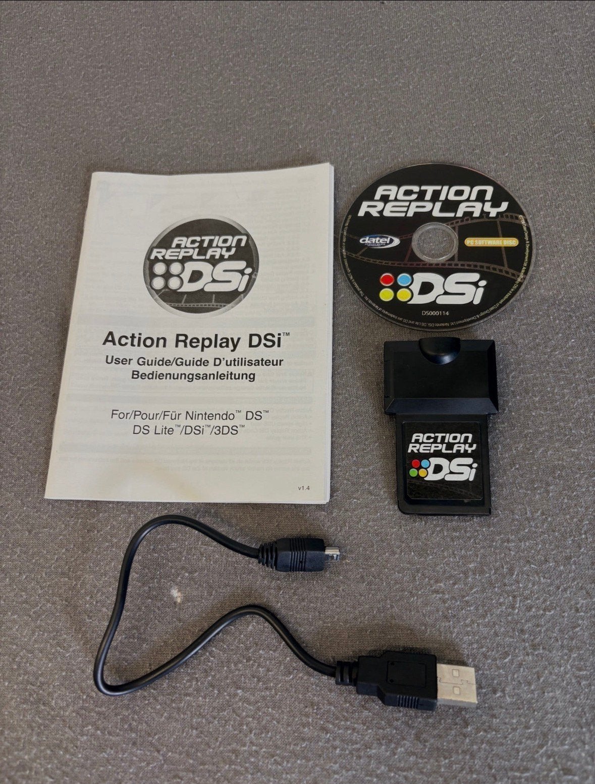 Action Replay DSi – Pokémon / Mario / Zelda Cheats, Games en Spelcomputers, Verzenden, Zo goed als nieuw