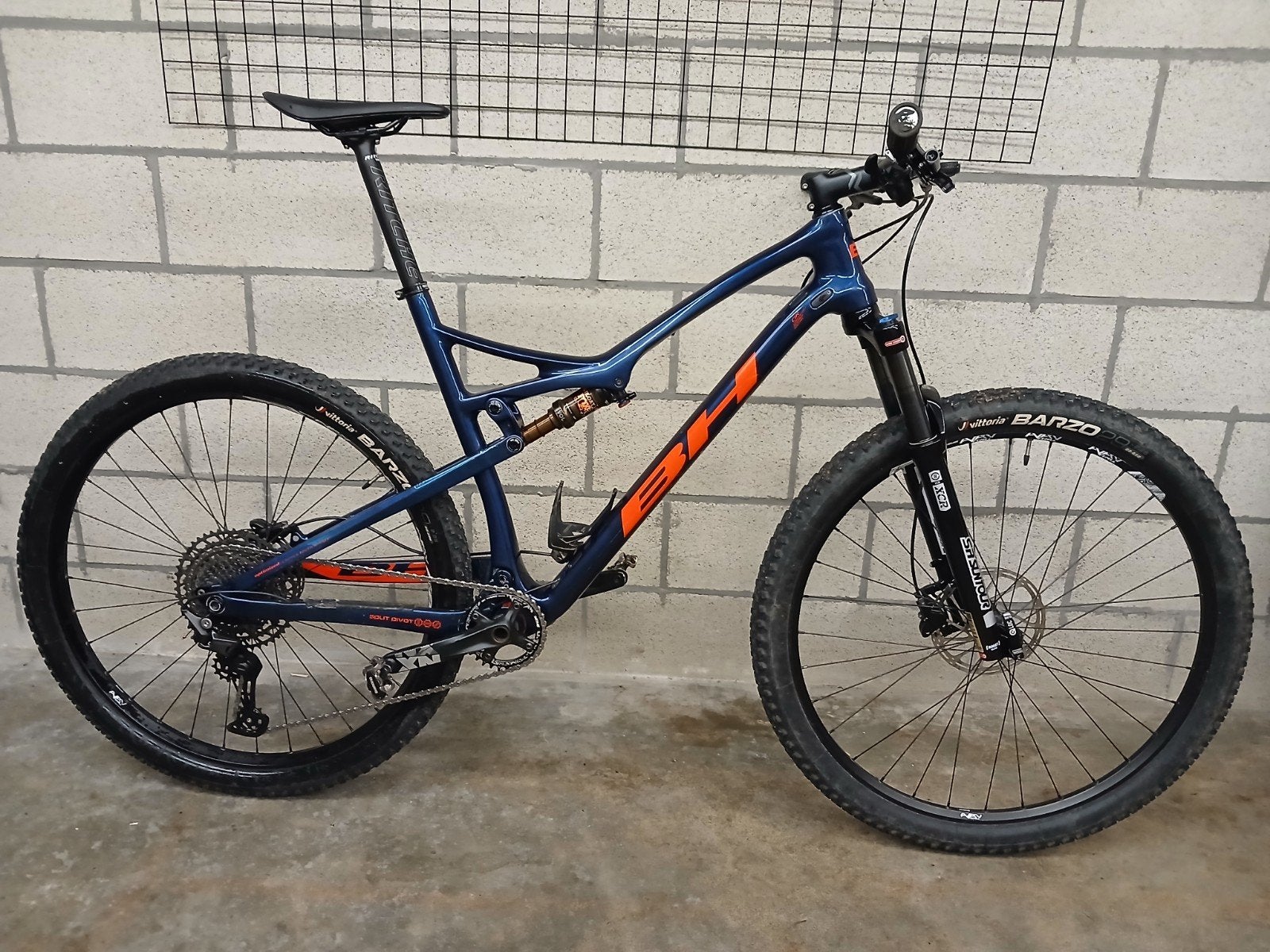 BH Lynx Evo Race Carbon fullsuspension maat XL, Fietsen en Brommers, Fietsen | Mountainbikes en ATB, Ophalen, Giant