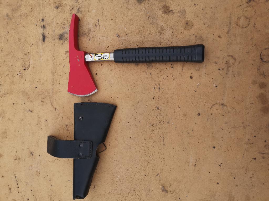 Hache Pompier avec housse en cuir pour ceinturon, Enlèvement, Autres, Autres types