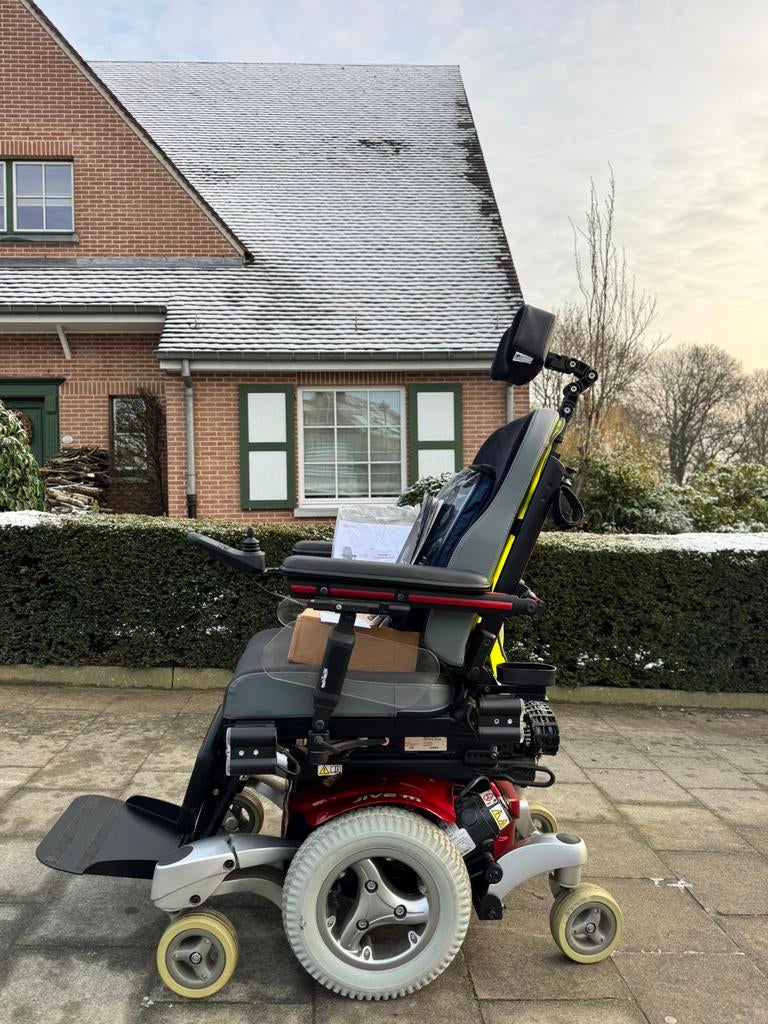 Bijna Nieuwe elektrische Rolwagen quickie Jive M rolstoel, Ophalen of Verzenden, Inklapbaar, Zo goed als nieuw, Elektrische rolstoel