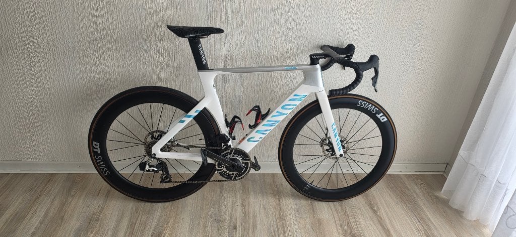 À vendre : Canyon Aeroad CFR 2024 — Excellent état !, Vélos & Vélomoteurs, Autres marques, 10 à 15 vitesses, Comme neuf, Enlèvement