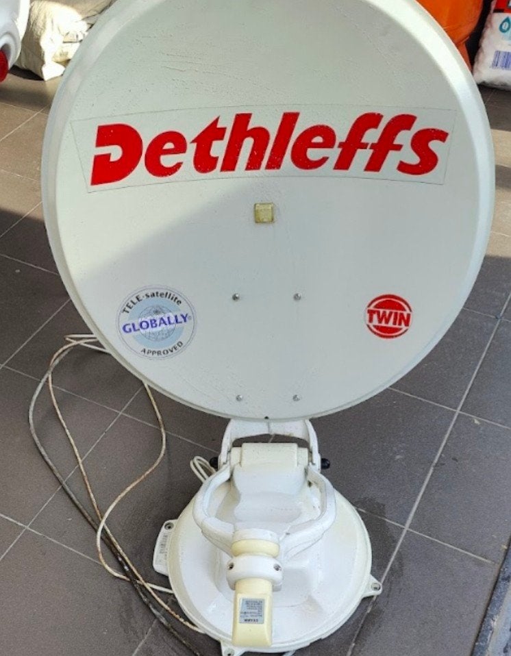 ANTENNE SATELLITE AUTOMATIQUE TELECO, Caravanes & Camping, Camping-car Accessoires, Enlèvement