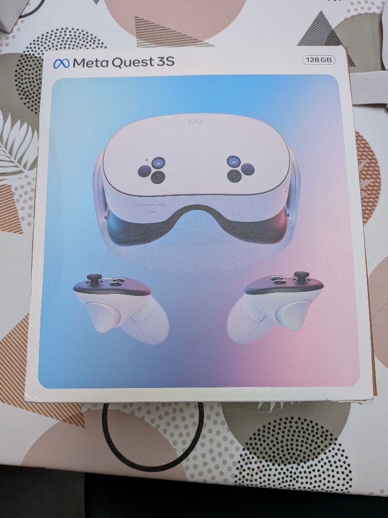 Meta quest 3s + sangle kiwi 4k, Games en Spelcomputers, Virtual Reality, Ophalen, Zo goed als nieuw, VR-bril, Overige platformen