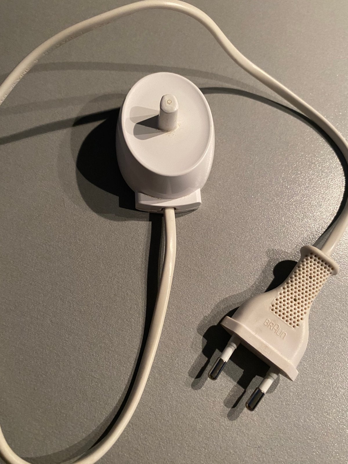 Chargeur braun pour bosse a dents, Bijoux, Sacs & Beauté, Enlèvement, Utilisé, Brosse à dents