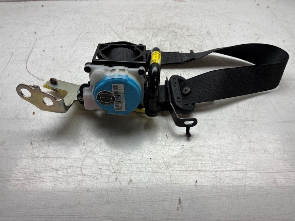 CEINTURE DE SECURITE ARRIERE GAUCHE Toyota C-HR (X1,X5), Dhr. J. Ham, Administratie@autoham.nl, Toyota, Utilisé