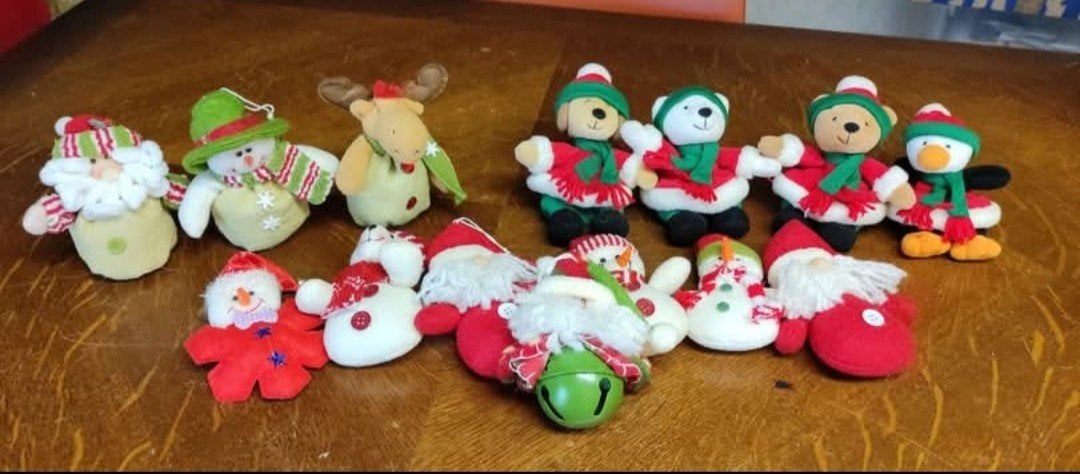 assortiment stoffen kerstfiguurtjes, Ophalen