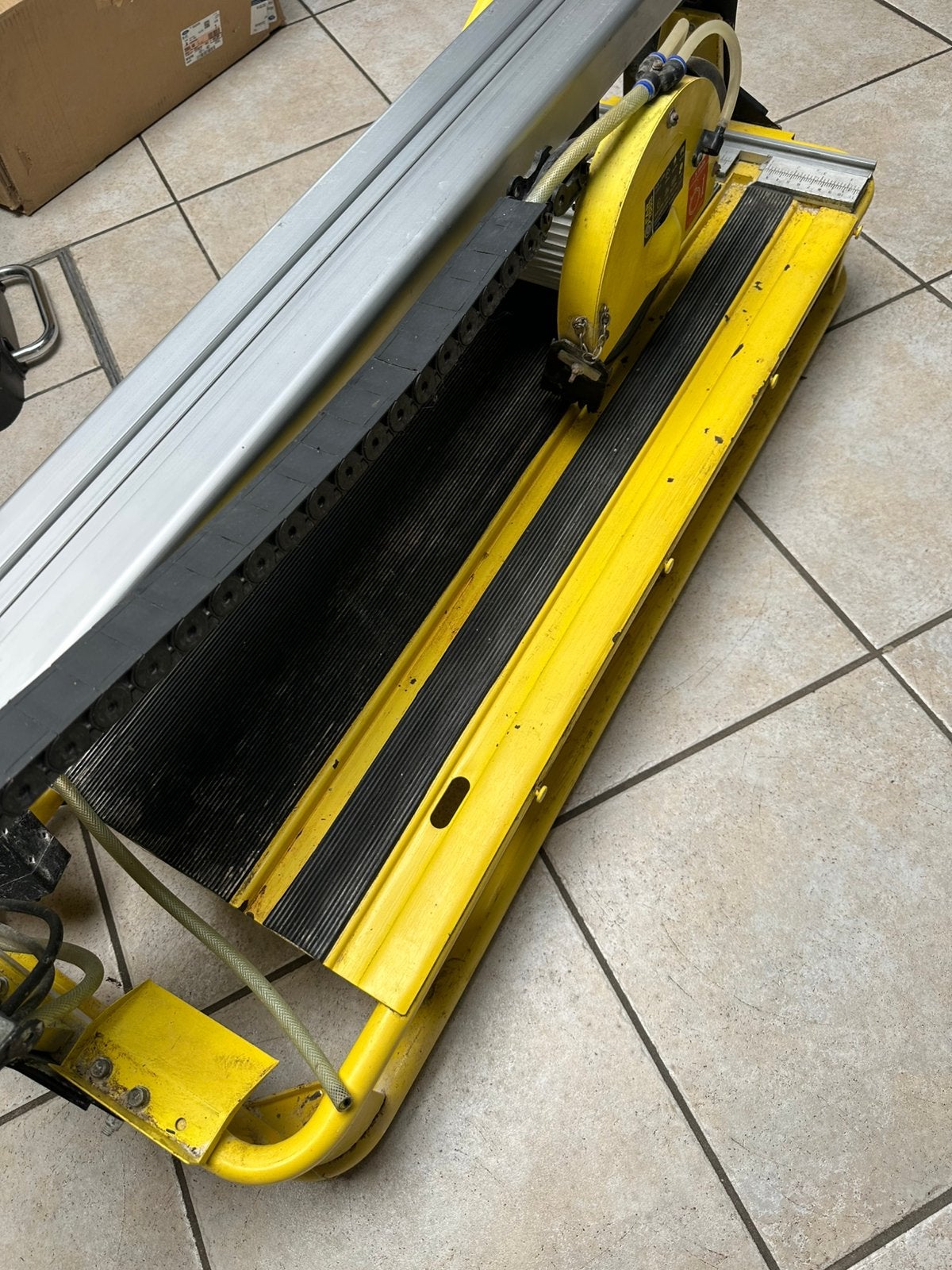 Scie à carreaux Fartools TCR 720B, Enlèvement, Utilisé, Scie, Autres marques