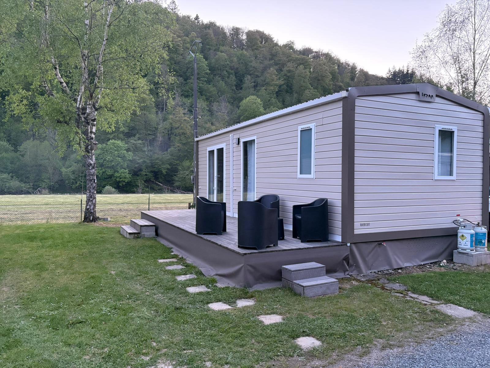 Stacaravans te huur aan de semois vallei, Caravanes & Camping