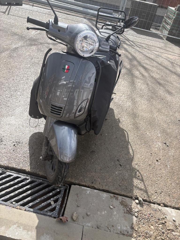 Scooter, Fietsen en Brommers, Brommeronderdelen | Scooters, Ophalen, Zo goed als nieuw, Overige typen, Overige merken