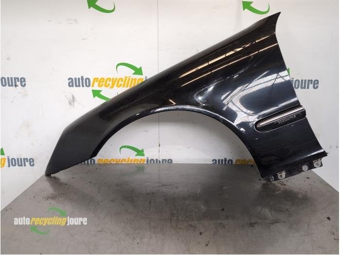 Aile avant gauche d'un Mercedes C-Klasse, -, 3 mois de garantie, Utilisé, -